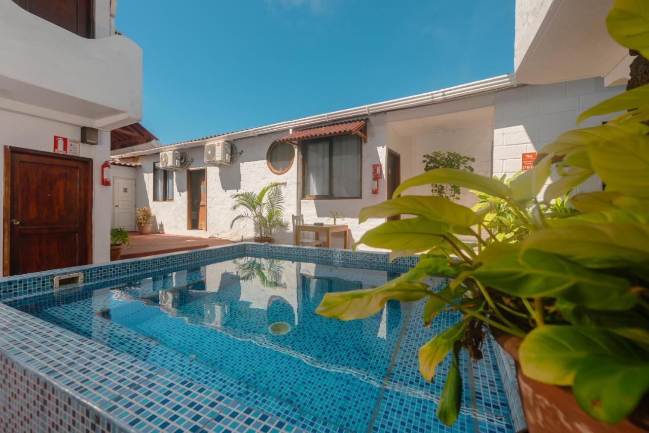 Hostal North Seymour Puerto Ayora  Eksteriør billede
