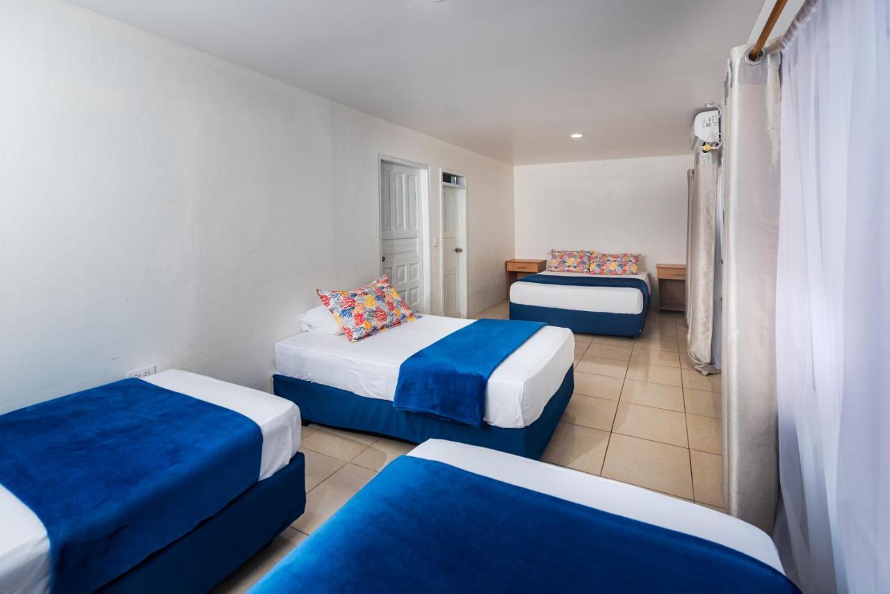 Hostal North Seymour Puerto Ayora  Eksteriør billede