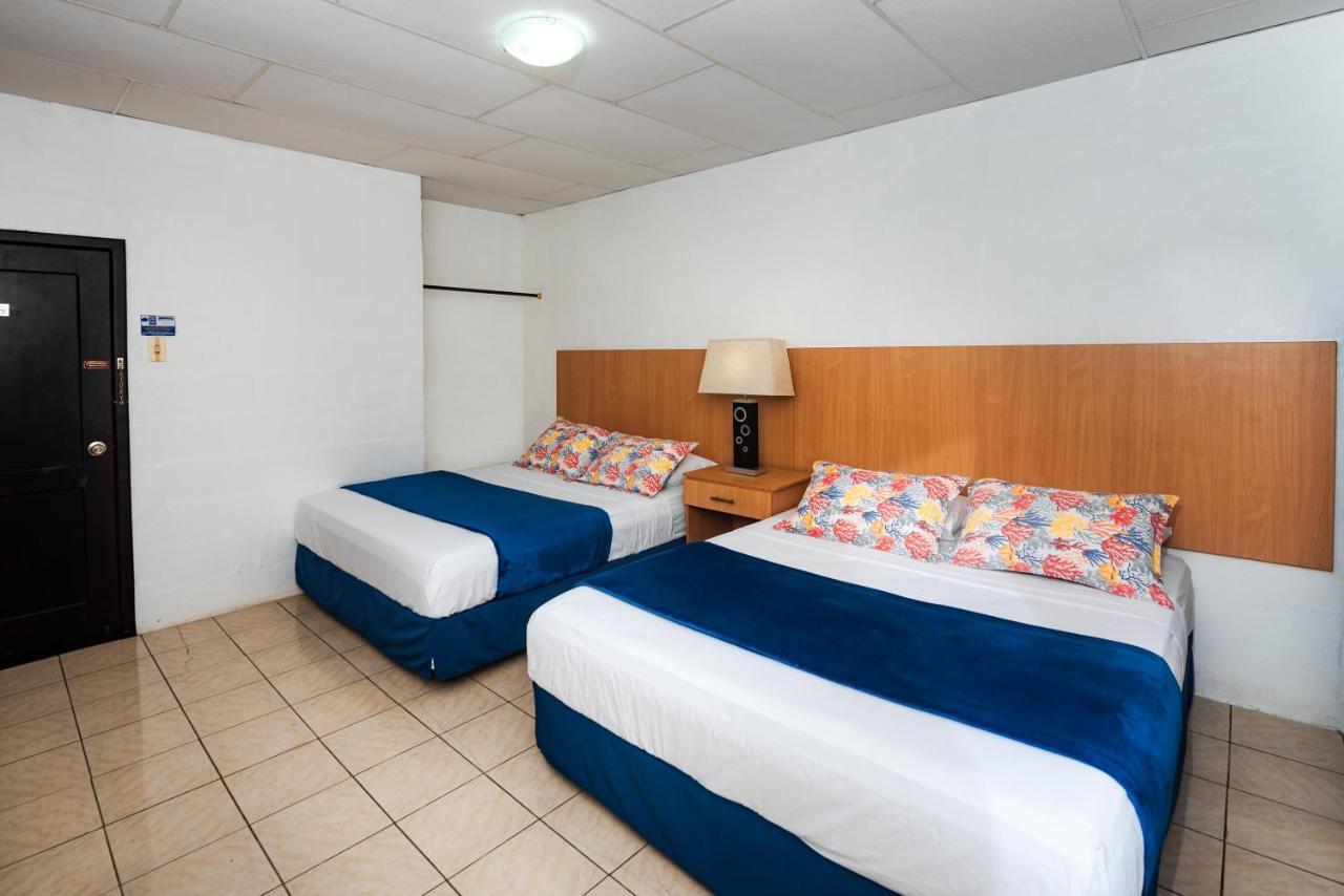 Hostal North Seymour Puerto Ayora  Eksteriør billede