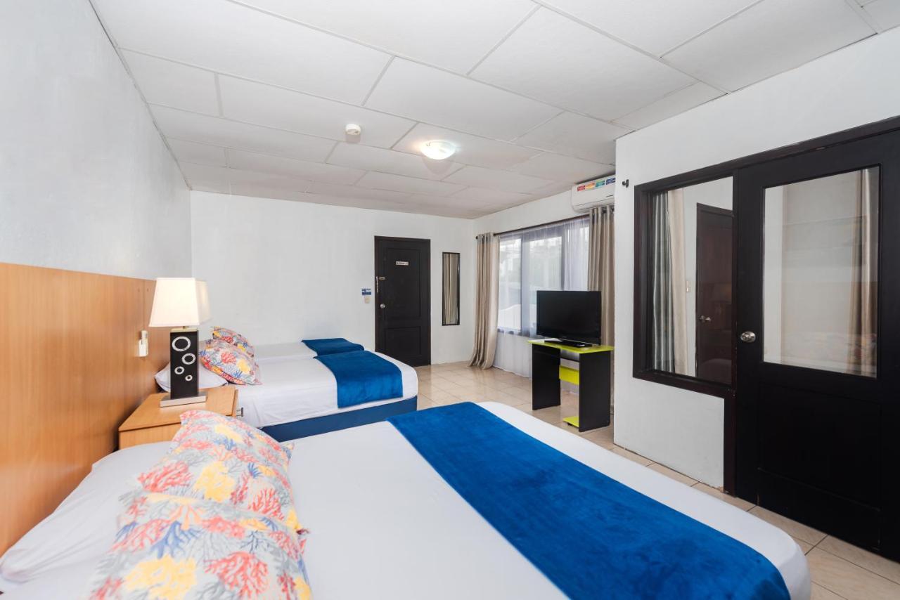 Hostal North Seymour Puerto Ayora  Eksteriør billede