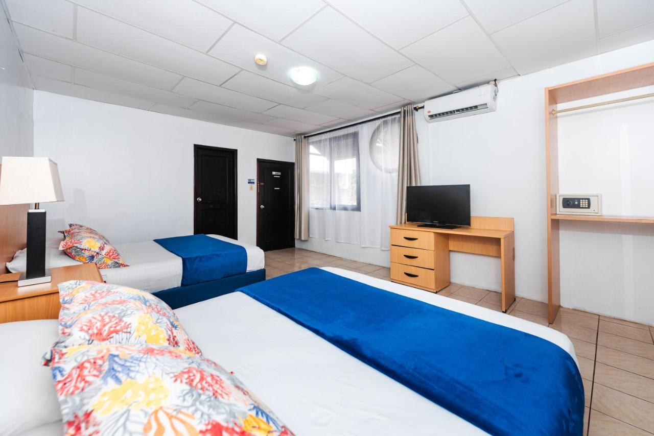 Hostal North Seymour Puerto Ayora  Eksteriør billede